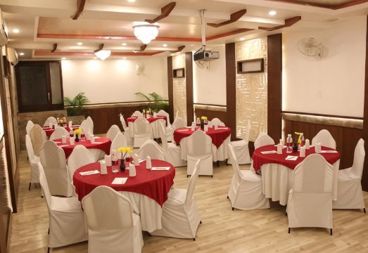 Ratnawali – A Vegetarian Heritage Hotel Hotel Overview