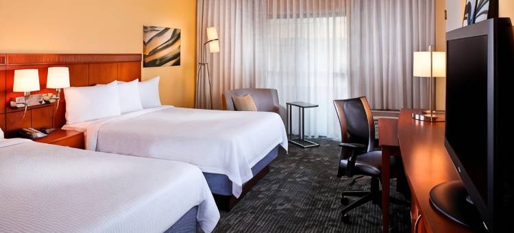 亨茨维尔大学大道万怡酒店(Courtyard Huntsville University Drive)图片