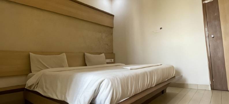 斯里瓦里住宅酒店(Hotel Sri Vaari Residency)图片