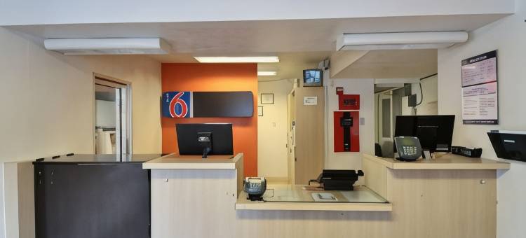 德克萨斯圣马科斯 6 号汽车旅馆(Motel 6 San Marcos, TX)图片