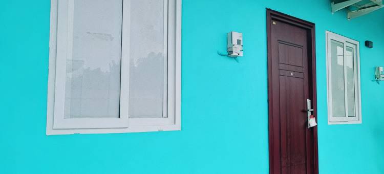 希瓦家园沙利亚红伙伴靠近阿伦阿伦特加尔(Shiva Home Syariah RedPartner Near Alun Alun Tegal)图片