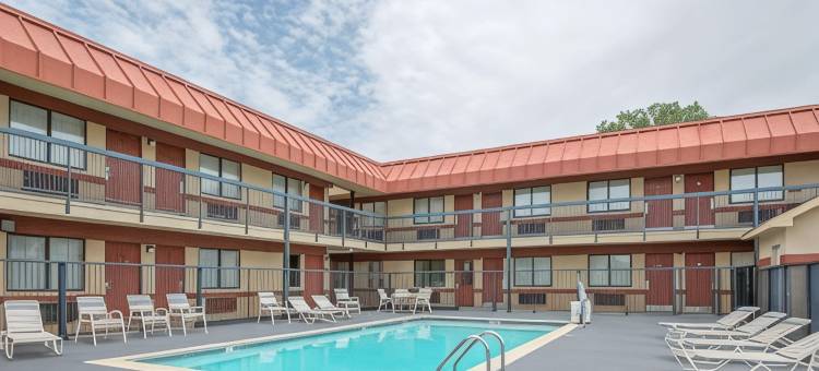 Super 8 by Wyndham Tulsa图片