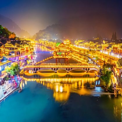 张家界+天门山+凤凰3日2晚私家团