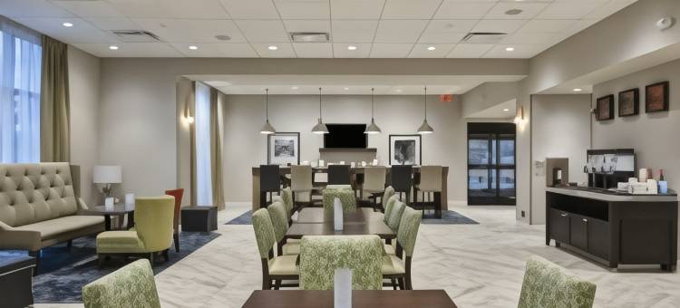 利沃尼亚底特律欢朋套房酒店(Hampton Inn  Livonia Detroit)图片