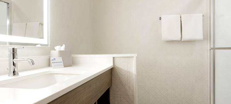 Holiday Inn Express & Suites MENTOR - BANQUET CENTER by IHG图片