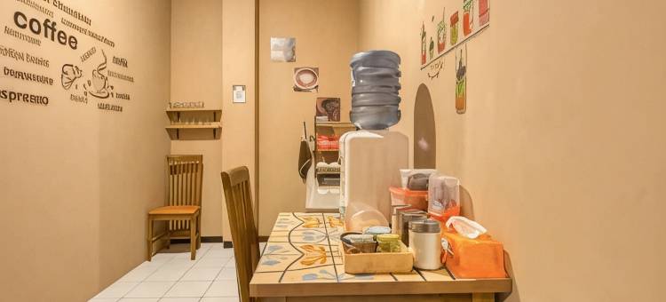 红多兹青年旅馆-近玛琅火车站3号(Reddoorz Hostel Near Malang Train Station 3)图片