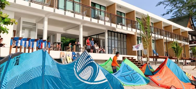 蓝涛海滩酒店(Blue Tao Beach Hotel)图片