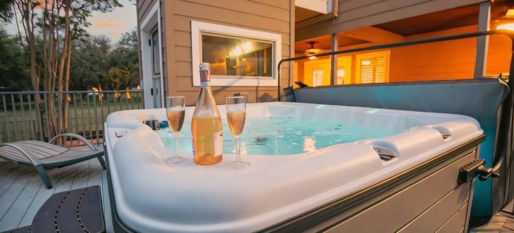 湖上的奢华-带热水浴缸、火坑和船槽(Luxury on Lake LBJ with Hot Tub Firepit & Boat Slip)图片
