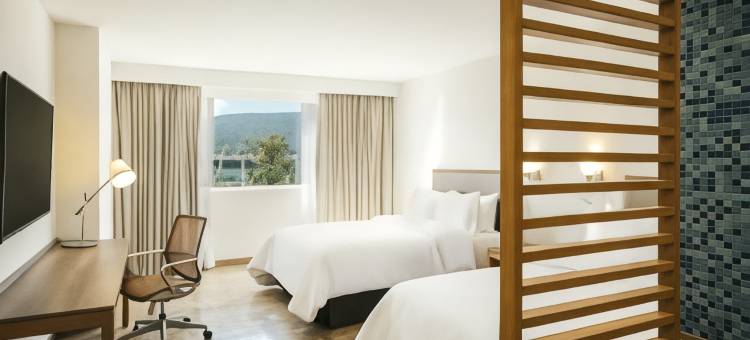 瓜达拉哈拉佩里菲里科波尼特嘉年华酒店(Fiesta Inn Guadalajara Periferico Poniente)图片