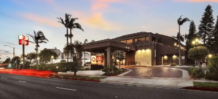 雷东多比奇海滩贝斯特韦斯特优质酒店(Best Western Plus Redondo Beach Inn)图片