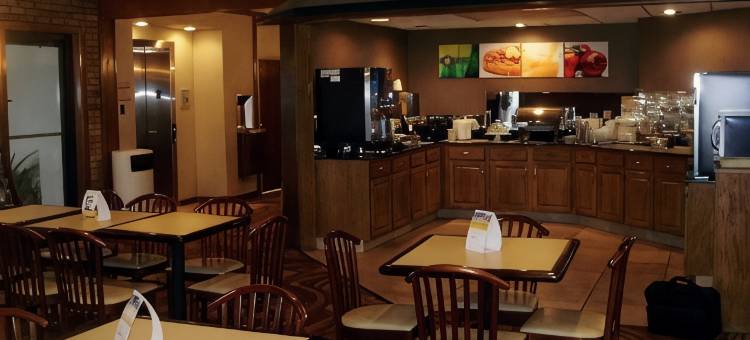 品质套房酒店锡尔西 I-57(Quality Inn & Suites Searcy I-57)图片