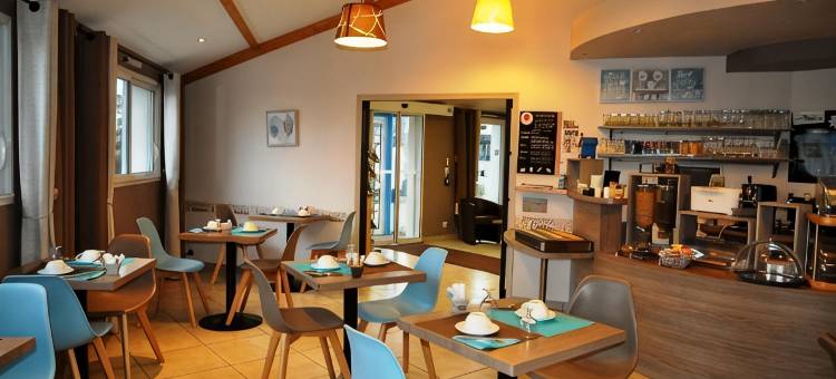 布里特舒适酒店阿祖尔绍莱北部(Brit Hotel Confort Azur Cholet Nord)图片