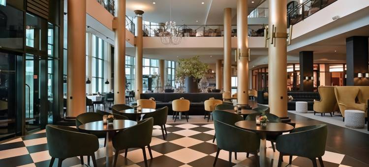 阿尔梅罗范德瓦尔克剧院酒店(Van der Valk Theaterhotel Almelo)图片