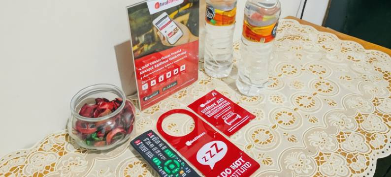 红多兹伊斯兰酒店-近斯拉根中央公园(RedDoorz Syariah @ Sakinah Guesthouse)图片