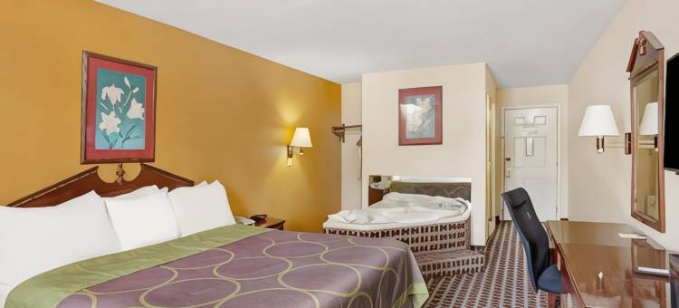 福雷斯特城速8酒店(Super 8 by Wyndham Forrest City AR)图片