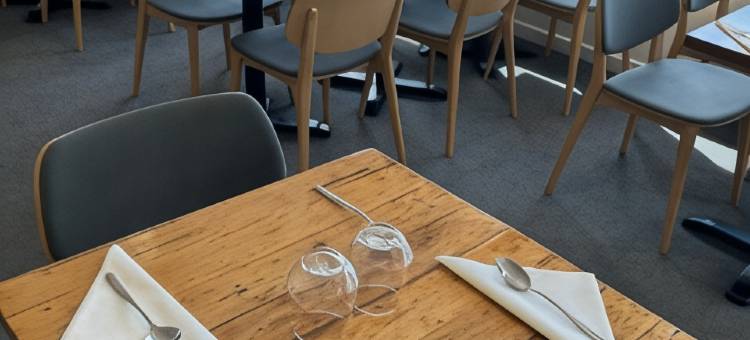 码头酒店(Quays Hotel)图片