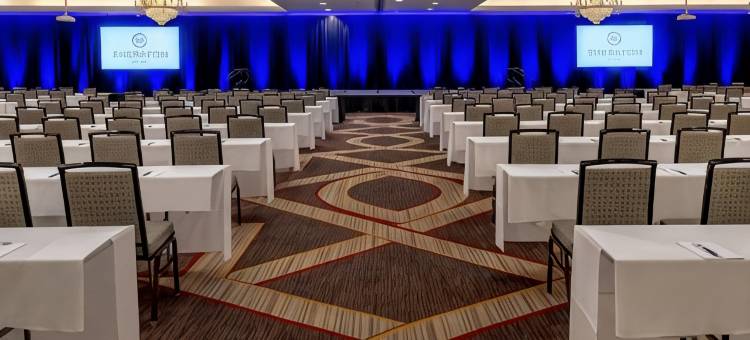 圣路易斯喜来登韦斯特波特木屋酒店(Sheraton Westport Chalet Hotel St. Louis)图片