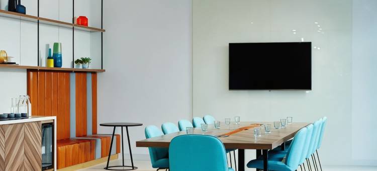 鲁顿机场万怡酒店(Courtyard Luton Airport)图片