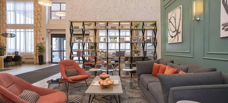 桑德曼签章舍伍德帕克酒店(Sandman Signature Sherwood Park Hotel)图片