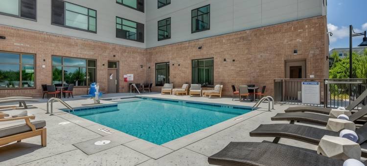 DoubleTree by Hilton Charleston Riverview图片