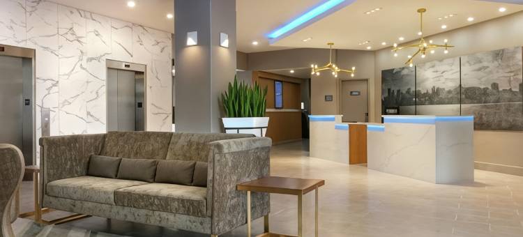 蒙特利尔机场希尔顿大使套房酒店(Embassy Suites by Hilton Montreal Airport)图片