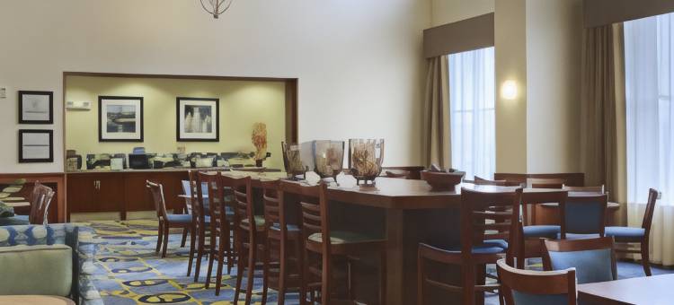 里奇克雷斯特欢朋酒店及套房(Hampton Inn & Suites Ridgecrest)图片