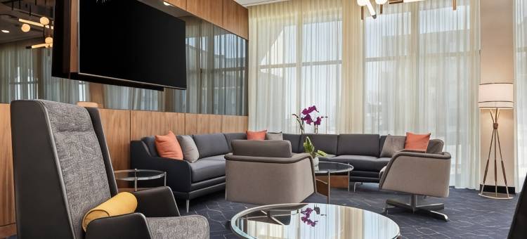 贝滕多夫万豪万怡酒店(Courtyard by Marriott Bettendorf)图片