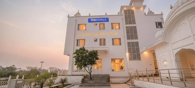 Fabhotel 贾斯温德宝旺(FabHotel Jaswinder Bhawan)图片