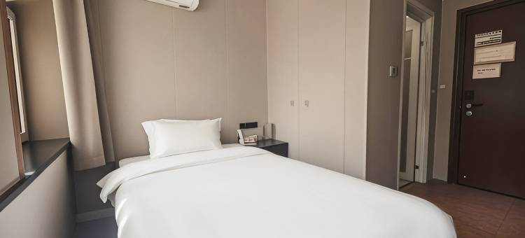 航港驿站(乌鲁木齐天山国际机场店)图片