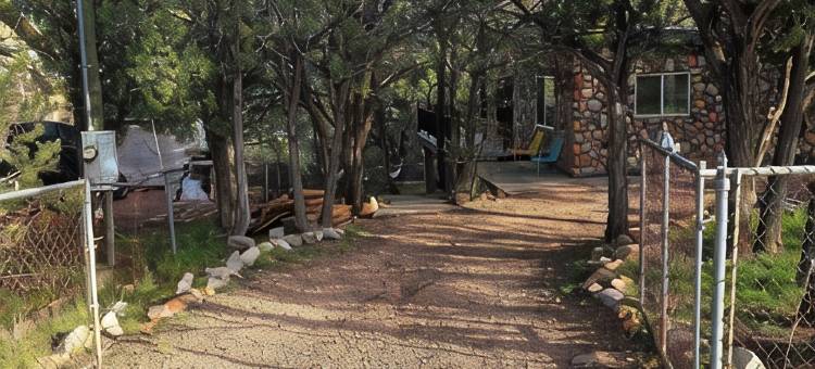 可通往河畔，安静，适合家庭且宠物友好。木屋，山谷内最佳山景(River Access, Quiet, Family and Pet Friendly. Best Mountain Views in the Valley)图片