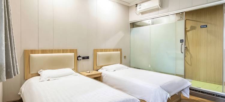 易佰良品酒店(武陟红旗路兴华家电店)图片