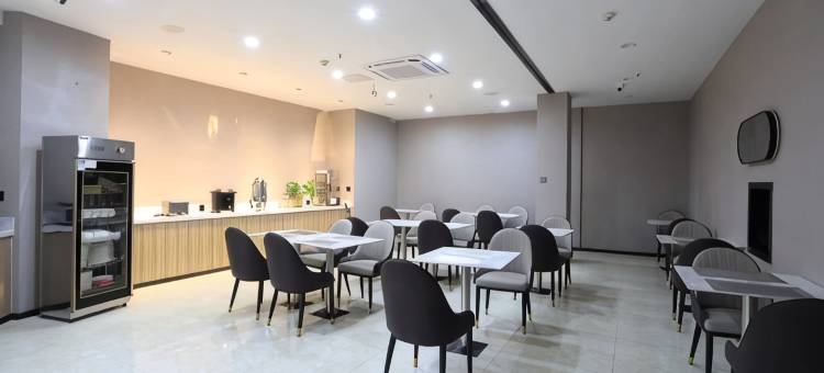 宜霖诚际酒店(时代国际单位马务地铁站店)图片