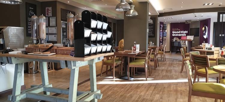 费利克斯托镇中心普瑞米尔酒店(Premier Inn Felixstowe Town Centre)图片