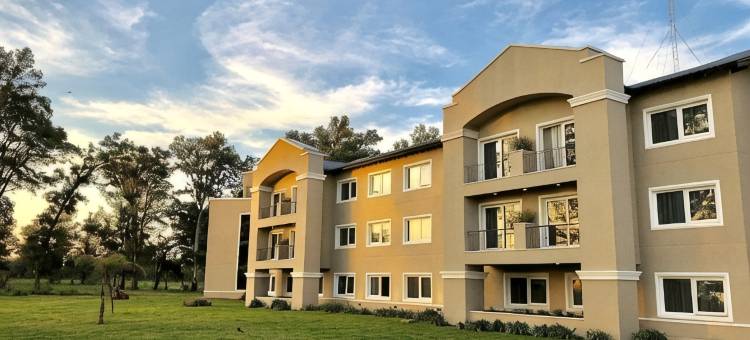 埃塞萨豪生酒店及会议中心(Howard Johnson Resort & Convention Center Ezeiza)图片
