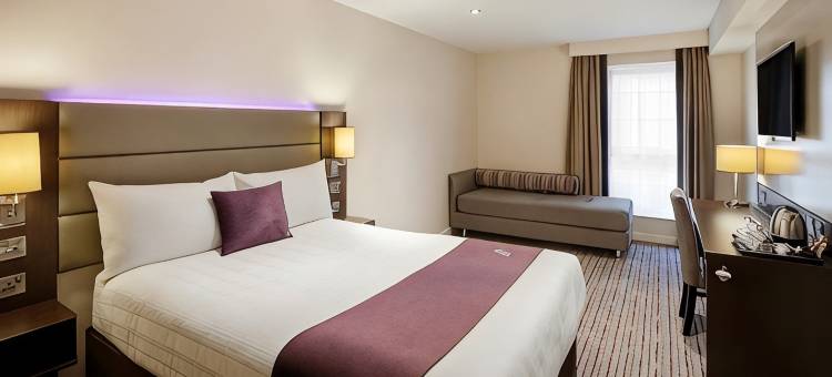 普瑞米尔奇平诺顿酒店(Premier Inn Chipping Norton)图片