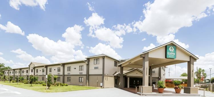 休斯顿霍比机场品质套房酒店(Quality Suites Houston Hobby Airport)图片