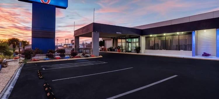 北卡罗莱纳伯灵顿 6 号汽车旅馆(Motel 6 Burlington, NC)图片