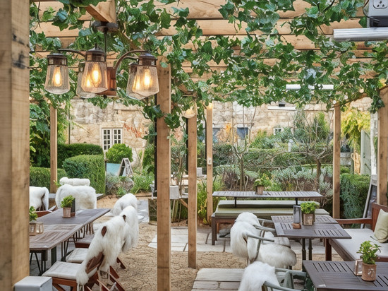 梅休因阿姆斯宾馆