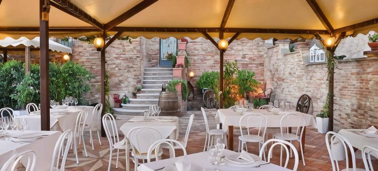 迪夫索博尔戈蒙特玛格诺酒店(Albergo Diffuso Borgo Montemaggiore)图片