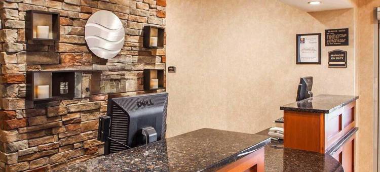 格林内尔舒适套房酒店 - 近 I-80(Comfort Inn & Suites Grinnell Near I-80)图片