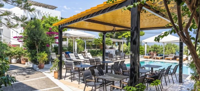 凯帕伊萨海滩酒店(Kyparissia Beach Hotel)图片