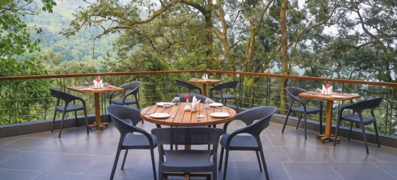 罗斯芬奇萨罗瓦尔港口比姆塔尔酒店(The Rosefinch Sarovar Portico)图片