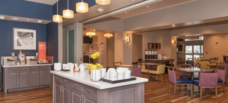 希尔顿欢朋酒店-挪利其(Hampton Inn by Hilton Norwich)图片