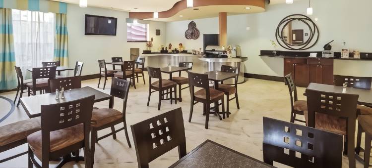 海牛贝斯特韦斯特优质酒店(Best Western Plus Bradenton Gateway Hotel)图片