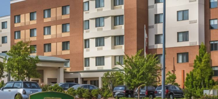 格林斯伯勒机场万怡酒店(Courtyard Greensboro Airport)图片