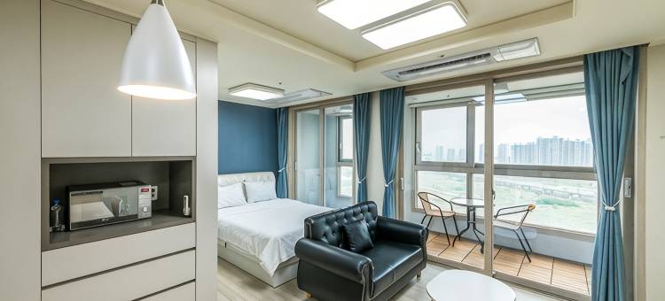 德十一月斯塔(The November Stay In Landmark)图片