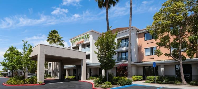 奥克兰机场万怡酒店(Courtyard Oakland Airport)图片