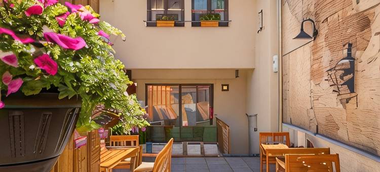 布鲁曼豪斯锡比乌酒店(Blumenhaus Sibiu)图片
