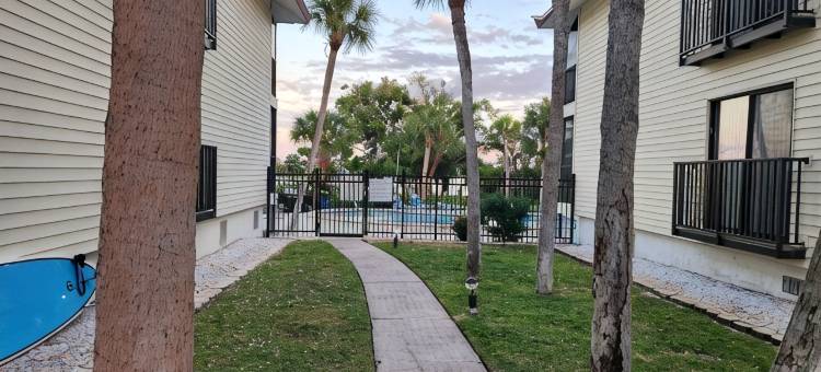 Manasota Key湾畔公寓大厦，带便捷海滩通道(Bayside Manasota Key Condo with Easy Beach Access)图片