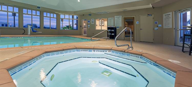 智选假日套房酒店莫尔特里(Holiday Inn Express & Suites Moultrie)图片